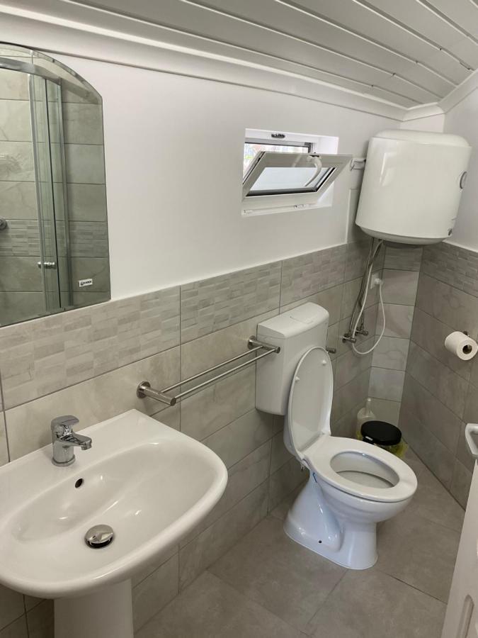 Complex Pria Lejlighed Două Mai Eksteriør billede