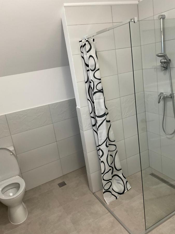 Complex Pria Lejlighed Două Mai Eksteriør billede